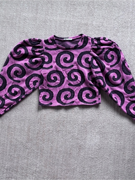 Zara Tops - Zara Purple and Black Swirl Puff-Sleeve Crop Top Sweater Medium